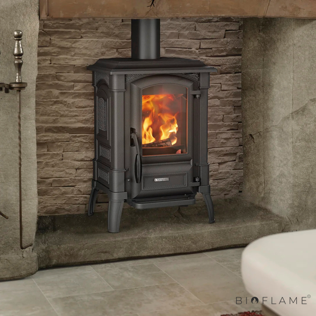 Salamandra a Lenha em Ferro Fundido Nordica Extraflame Giulietta X