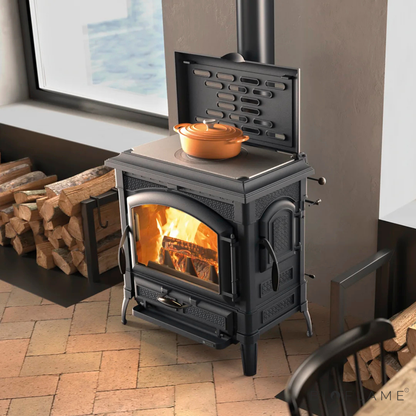 Salamandra a Lenha em Ferro Fundido Nordica Extraflame Isotta Con Cerchi EVO